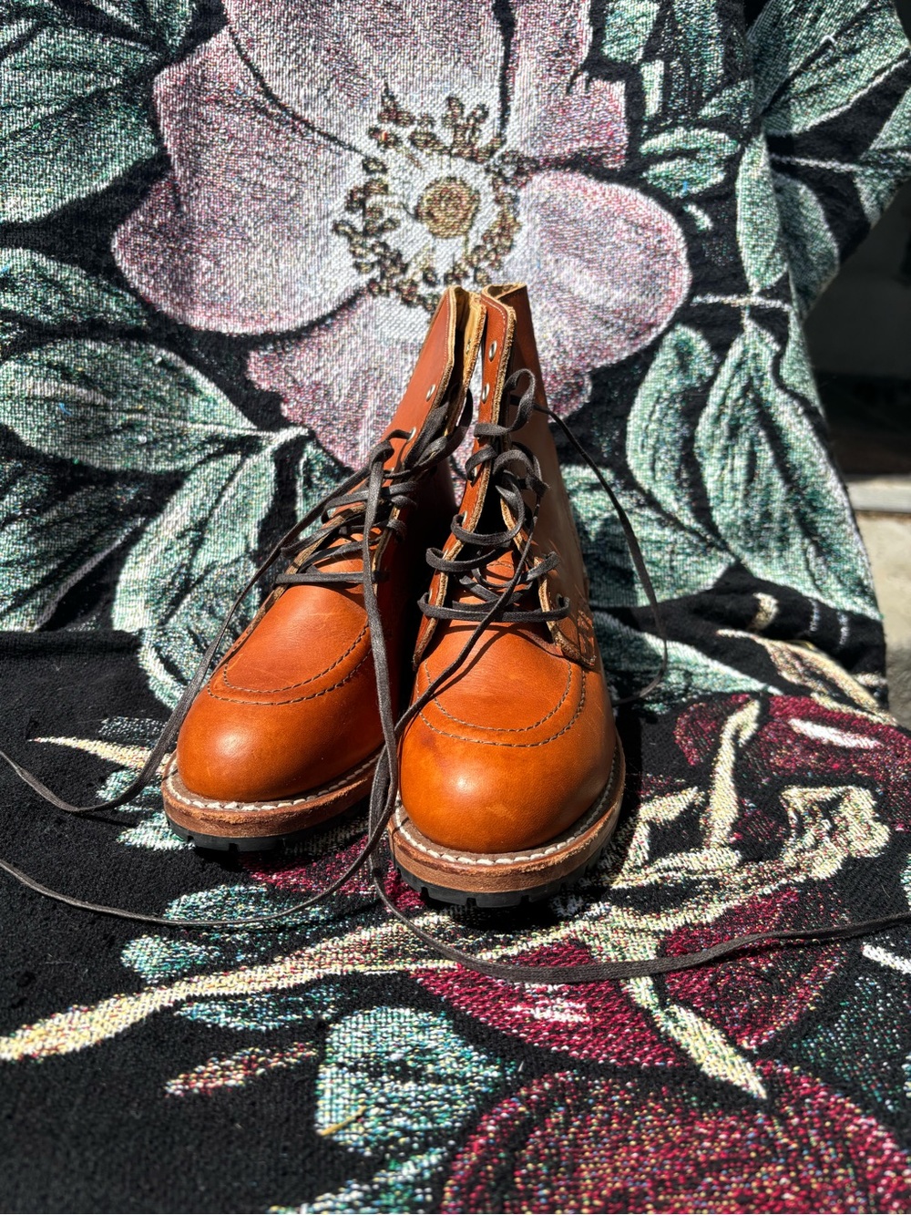 Red wing heritage Clara boot Women's Lace-Up Leather Ankle Boot in Cognac size 6 - Picture 2 of 8